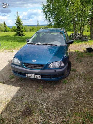 Toyota Avensis, kuva 1