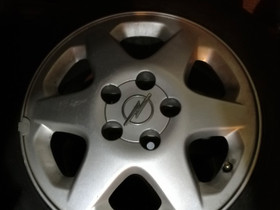 Opel Astra rengassarja, Renkaat ja vanteet, Suomussalmi, Tori.fi Opel Astra rengassarja, Renkaat ja vanteet, Suomussalmi, Tori.fi