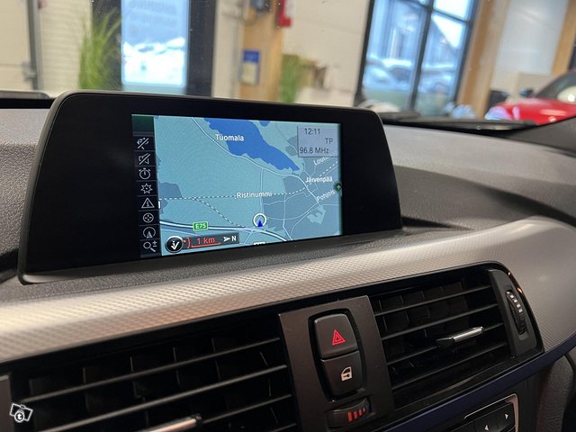 BMW 318 14