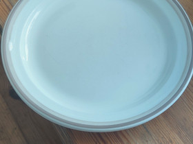 Arabia Saana lautaset, Ruokailuastiat ja aterimet, Keittiötarvikkeet ja astiat, Turku, Tori.fi Arabia Saana lautaset, Ruokailuastiat ja aterimet, Keittiötarvikkeet ja astiat, Turku, Tori.fi