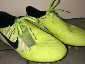 Niken nappikset 36,5, Jalkapallo, Urheilu ja ulkoilu, Ilmajoki, Tori.fi Niken nappikset 36,5, Jalkapallo, Urheilu ja ulkoilu, Ilmajoki, Tori.fi
