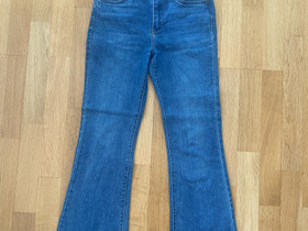 Levis High rise crop flare farkut, koko 12A/152 cm, Lastenvaatteet ja kengät, Helsinki, Tori.fi Levis High rise crop flare farkut, koko 12A/152 cm, Lastenvaatteet ja kengät, Helsinki, Tori.fi