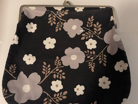 Marimekko pussukka, Muut asusteet, Asusteet ja kellot, Ylivieska, Tori.fi Marimekko pussukka, Muut asusteet, Asusteet ja kellot, Ylivieska, Tori.fi