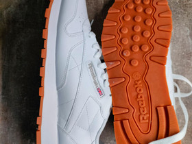 Reebok Classic leather 44,5, Vaatteet ja kengät, Turku, Tori.fi Reebok Classic leather 44,5, Vaatteet ja kengät, Turku, Tori.fi