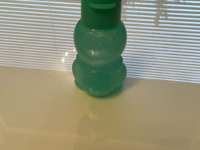 Tupperware dinosaurus pullo, Kahvikupit, mukit ja lasit, Keittiötarvikkeet ja astiat, Tampere, Tori.fi Tupperware dinosaurus pullo, Kahvikupit, mukit ja lasit, Keittiötarvikkeet ja astiat, Tampere, Tori.fi
