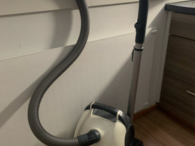 Hoover imuri, Pölynimurit ja siivousvälineet, Kodinkoneet, Valkeakoski, Tori.fi Hoover imuri, Pölynimurit ja siivousvälineet, Kodinkoneet, Valkeakoski, Tori.fi