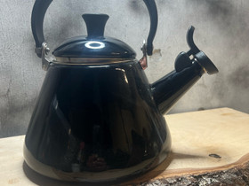Le Creuset teekannu 1,6l, Keittiövälineet, Keittiötarvikkeet ja astiat, Pori, Tori.fi Le Creuset teekannu 1,6l, Keittiövälineet, Keittiötarvikkeet ja astiat, Pori, Tori.fi