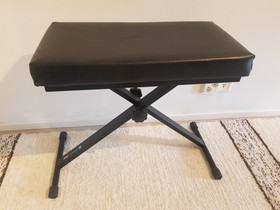 Pianotuoli, Pianot, urut ja koskettimet, Musiikki ja soittimet, Tampere, Tori.fi Pianotuoli, Pianot, urut ja koskettimet, Musiikki ja soittimet, Tampere, Tori.fi