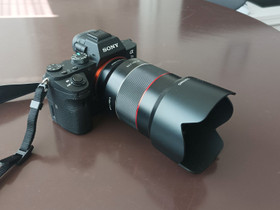 Sony A7 Mark II + Samyang AF 50/1.4, Kamerat, Kamerat ja valokuvaus, Kuopio, Tori.fi Sony A7 Mark II + Samyang AF 50/1.4, Kamerat, Kamerat ja valokuvaus, Kuopio, Tori.fi