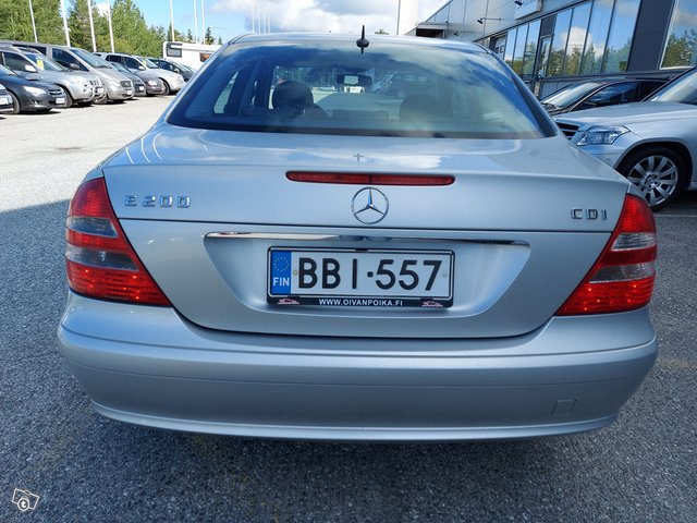 Mercedes-Benz E 6