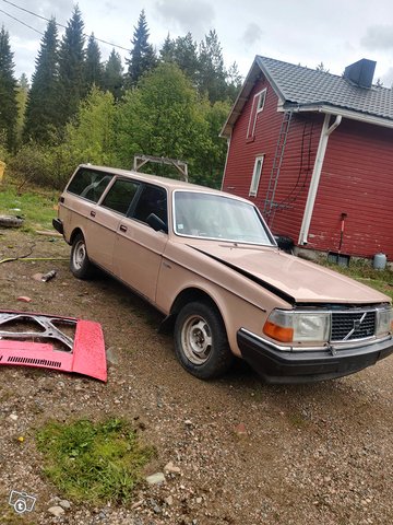 Volvo 240, kuva 1