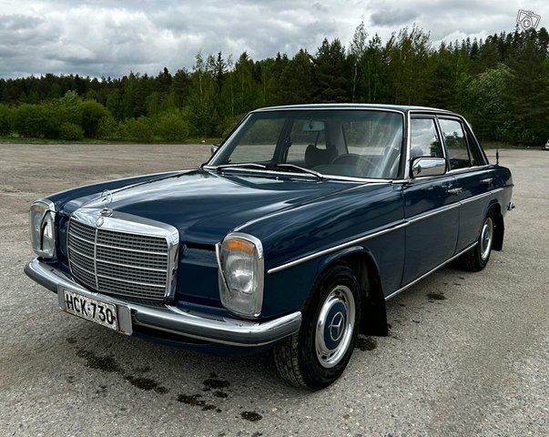 Mercedes-Benz 230, kuva 1
