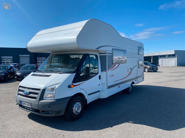 Ford-Carado A 366 Matkailuauto 3ov 2402cm3, kuva 1
