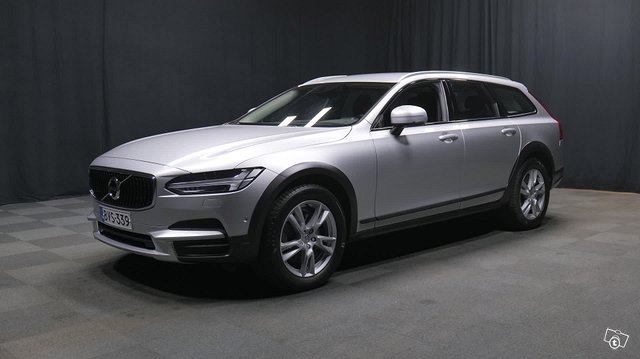 Volvo V90 Cross Country
