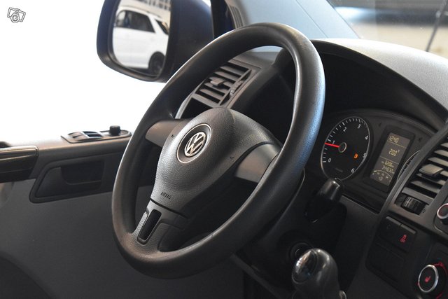 Volkswagen Transporter 16