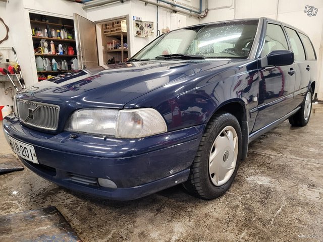 Volvo V70