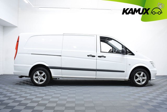Mercedes-Benz Vito 4