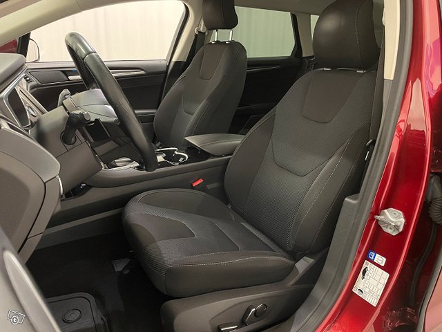 Ford Mondeo 10