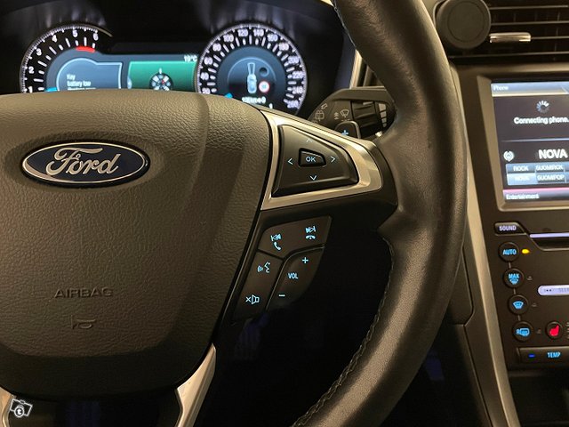 Ford Mondeo 18