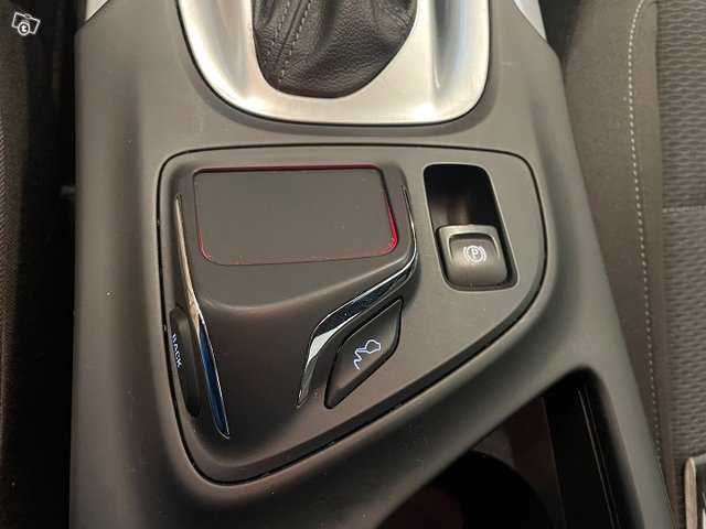 Opel Insignia 13