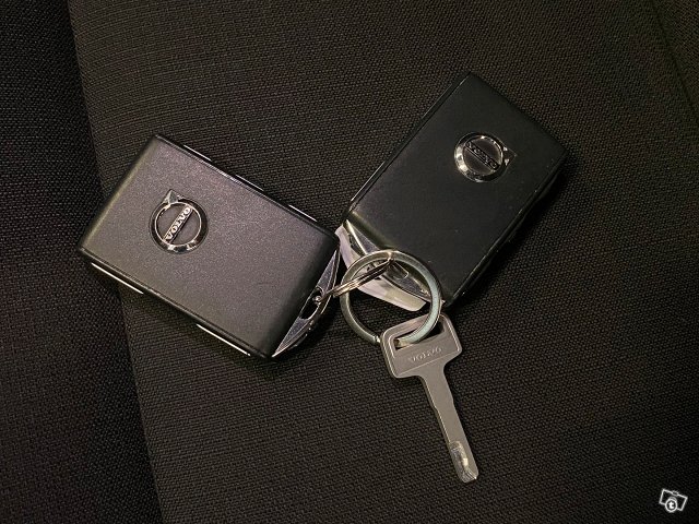 Volvo V90 25