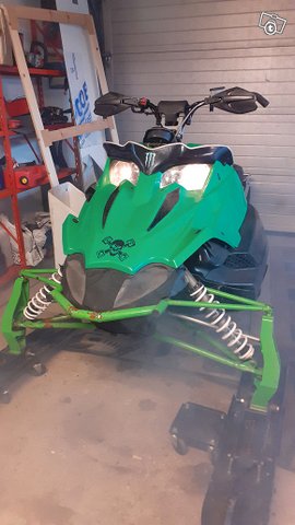 Arctic cat sno pro 600 snow cross, kuva 1