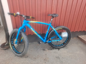 Rock machine fatbike, Maastopyörät, Polkupyörät ja pyöräily, Hämeenlinna, Tori.fi Rock machine fatbike, Maastopyörät, Polkupyörät ja pyöräily, Hämeenlinna, Tori.fi