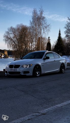 Bmw 335, kuva 1