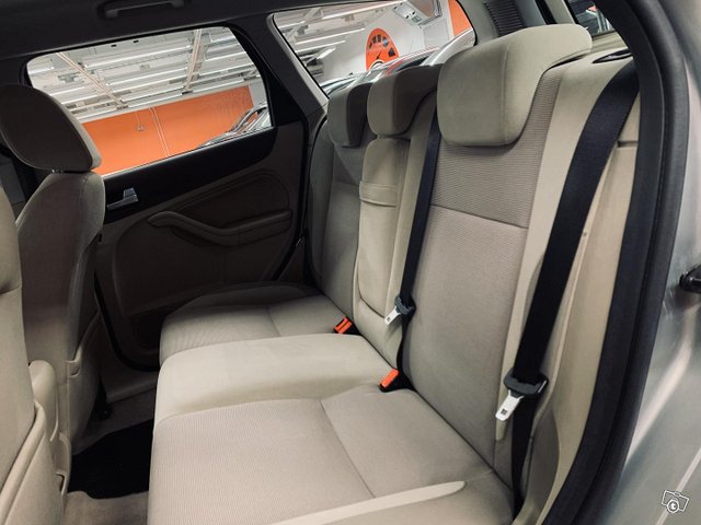 Ford Focus 12