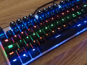 Exibel sk-608 RGB mekaaninen pelinäppäimistö, Oheislaitteet, Tietokoneet ja lisälaitteet, Joensuu, Tori.fi Exibel sk-608 RGB mekaaninen pelinäppäimistö, Oheislaitteet, Tietokoneet ja lisälaitteet, Joensuu, Tori.fi
