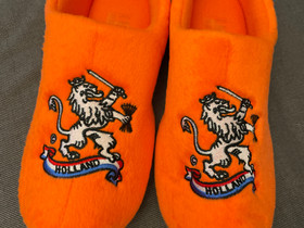 Hollanti-oranssit tossut ja verryttelytakki unisex, Vaatteet ja kengät, Espoo, Tori.fi Hollanti-oranssit tossut ja verryttelytakki unisex, Vaatteet ja kengät, Espoo, Tori.fi