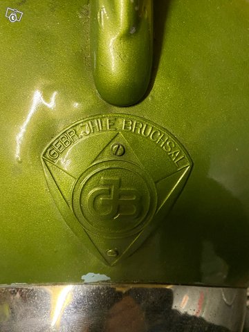 Tivolin törmäysauto, kuva 1