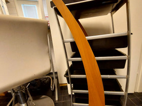 Kampaamon työkärry, Liikkeille ja yrityksille, Tampere, Tori.fi Kampaamon työkärry, Liikkeille ja yrityksille, Tampere, Tori.fi