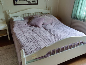 Parisänky ja yöpöydät, Sängyt ja makuuhuone, Sisustus ja huonekalut, Rautjärvi, Tori.fi Parisänky ja yöpöydät, Sängyt ja makuuhuone, Sisustus ja huonekalut, Rautjärvi, Tori.fi