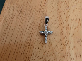 Käyttämätön risti riipus kivillä, Kellot ja korut, Asusteet ja kellot, Kotka, Tori.fi Käyttämätön risti riipus kivillä, Kellot ja korut, Asusteet ja kellot, Kotka, Tori.fi
