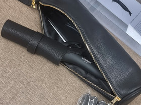 Balmain hiusten kiharrin 38mm, Kauneudenhoito ja kosmetiikka, Terveys ja hyvinvointi, Järvenpää, Tori.fi Balmain hiusten kiharrin 38mm, Kauneudenhoito ja kosmetiikka, Terveys ja hyvinvointi, Järvenpää, Tori.fi