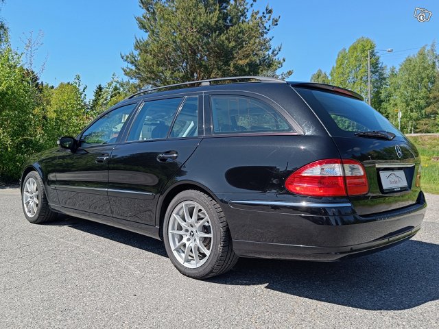 Mercedes-Benz E 4