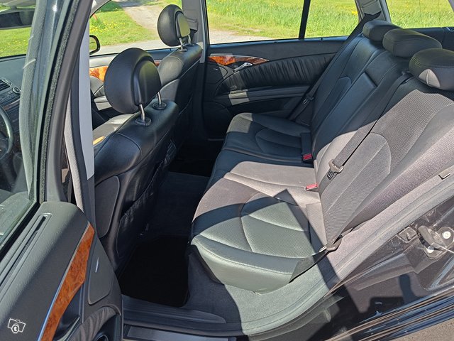 Mercedes-Benz E 11