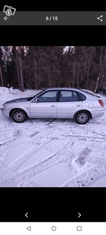 Auto etsinnässä