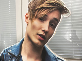 Isac Elliot Pahvihahmo, Muu musiikki ja soittimet, Musiikki ja soittimet, Oulu, Tori.fi Isac Elliot Pahvihahmo, Muu musiikki ja soittimet, Musiikki ja soittimet, Oulu, Tori.fi