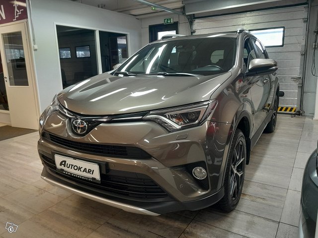 TOYOTA RAV4 2
