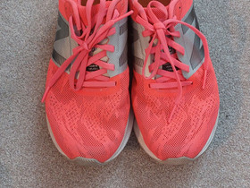 New balance lenkkarit, Juoksu ja lenkkeily, Urheilu ja ulkoilu, Vantaa, Tori.fi New balance lenkkarit, Juoksu ja lenkkeily, Urheilu ja ulkoilu, Vantaa, Tori.fi