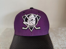 Vintage Anaheim Ducks-lippis, Laukut ja hatut, Asusteet ja kellot, Vaasa, Tori.fi Vintage Anaheim Ducks-lippis, Laukut ja hatut, Asusteet ja kellot, Vaasa, Tori.fi