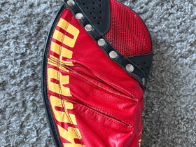 VARATTU Karhu GH Pro 1.8 soft räpylä, Pallopelit, Urheilu ja ulkoilu, Rovaniemi, Tori.fi VARATTU Karhu GH Pro 1.8 soft räpylä, Pallopelit, Urheilu ja ulkoilu, Rovaniemi, Tori.fi
