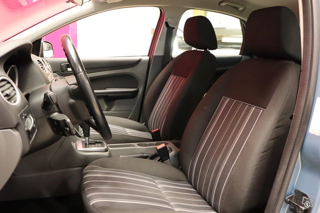 Ford Focus 18
