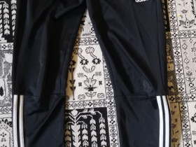Adidas verkkahousut koko 164, Lastenvaatteet ja kengät, Oulu, Tori.fi Adidas verkkahousut koko 164, Lastenvaatteet ja kengät, Oulu, Tori.fi