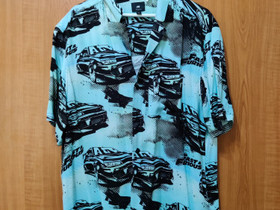 H&M laakakauluspaita Fast and Furious, Vaatteet ja kengät, Tampere, Tori.fi H&M laakakauluspaita Fast and Furious, Vaatteet ja kengät, Tampere, Tori.fi