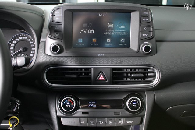Hyundai KONA 22