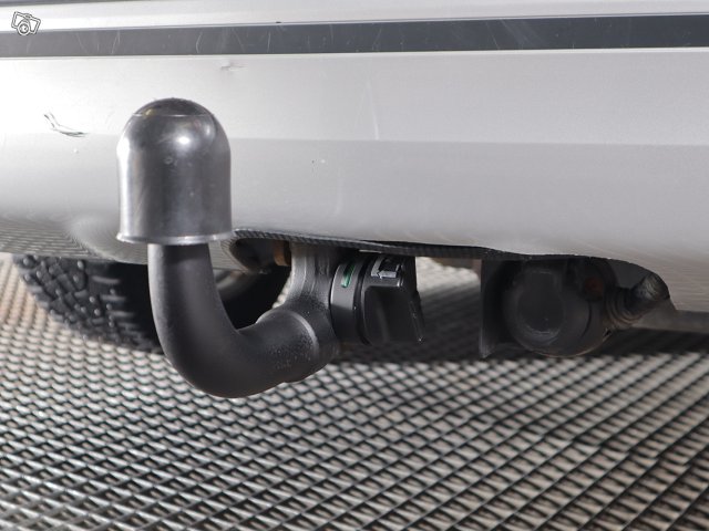 Mitsubishi OUTLANDER PHEV 23