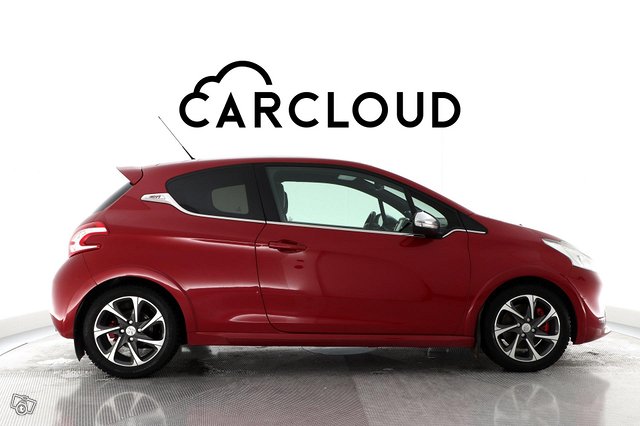 Peugeot 208 5